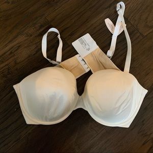 Victoria’s Secret 40c bra nwt cream